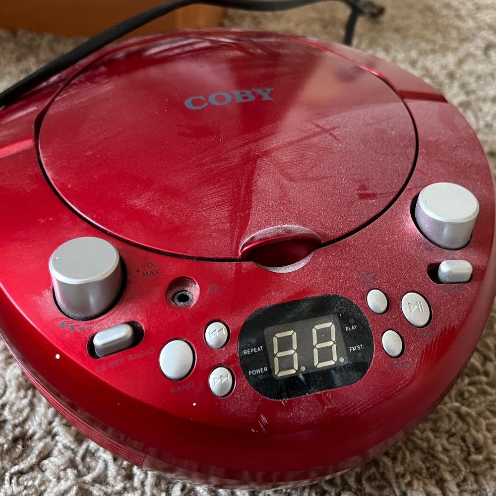 Coby CXCD251 (Red) -- barely used excellent condition